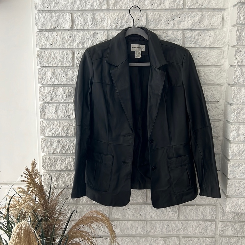 100% authentic Vintage Leather Jacket!!🖤🖤🖤